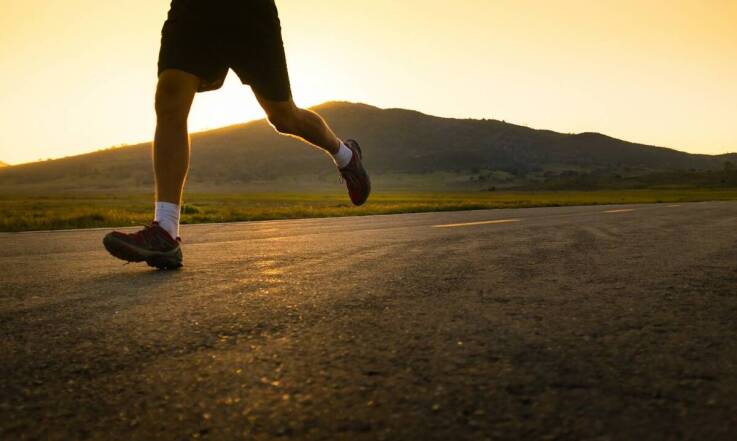 Poradnik: Jak wybrać buty sportowe męskie do biegania?