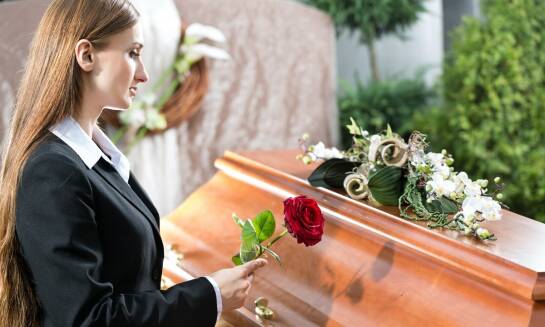 Zakład pogrzebowy a ekologiczne podejście do usług pogrzebowych