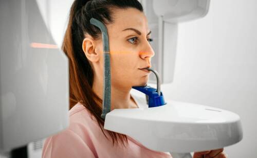 Tomografia komputerowa szczęki – co należy wiedzieć przed wizytą u dentysty?