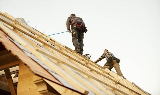 Jak przygotować dom do prac dekarskich – poradnik dla inwestorów?