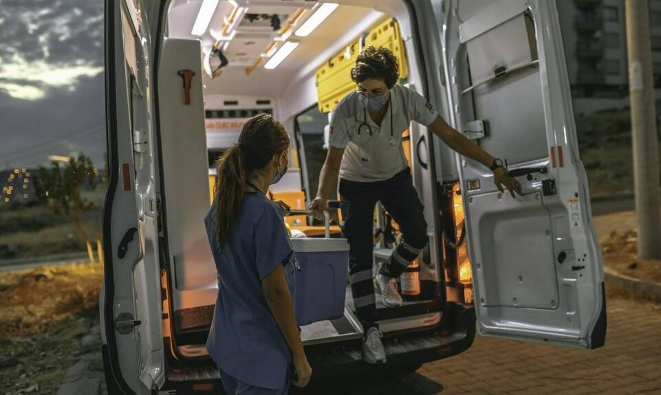 W jaki sposób zapewniamy bezpieczeństwo sanitarno-epidemiologiczne podczas transportu zwłok?