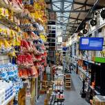 Jakie są zalety zakupu materiałów budowlanych w składzie lokalnym?