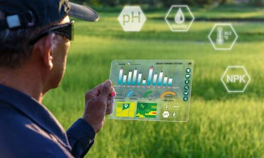 Kluczowe aspekty montażu systemów nawigacyjnych w gospodarstwach rolnych