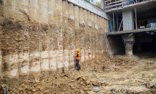 Jakie są etapy realizacji hydroizolacji obiektów budowlanych?