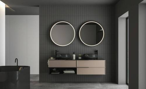 Jakie są różnice między tradycyjnymi a nowoczesnymi parawanami prysznicowymi?