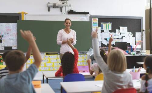 W jaki sposób nowoczesne technologie mogą wspierać proces nauczania dzieci młodszych?