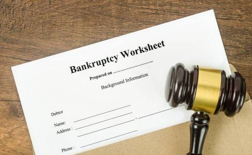 W jaki sposób przebiega licytacja komornicza?