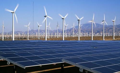 Dlaczego warto inwestować w magazyny energii przy instalacjach OZE?