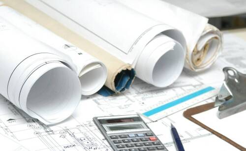 Jak zmieniają się kosztorysy instalacyjne w obliczu nowych przepisów?