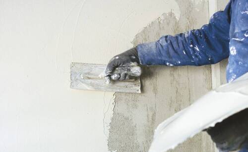 Proces aplikacji tynków cementowo-gipsowych – co warto wiedzieć