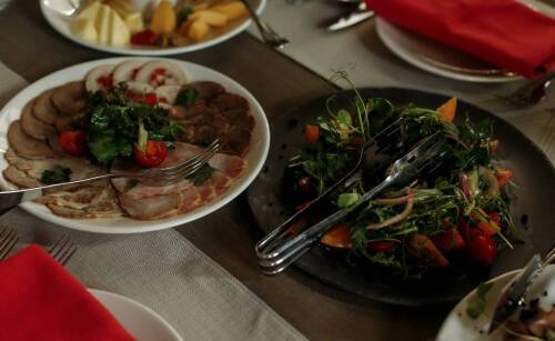 Jakie elementy tworzą niezapomnianą atmosferę podczas chrzcin?