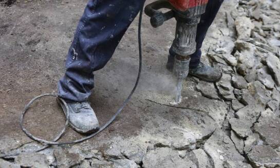 Wykorzystanie ręcznych młotów pneumatycznych w kopalniach