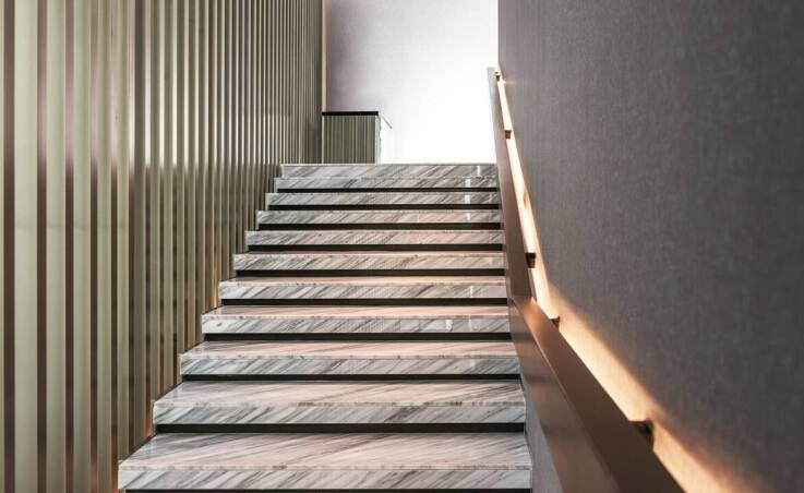 Elegancja kwarcytu brazylijskiego w przestrzeniach publicznych