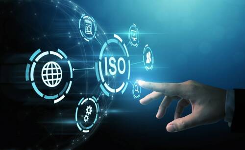 Jak optymalizuje się procesy w organizacji metodą mapowania procesów?