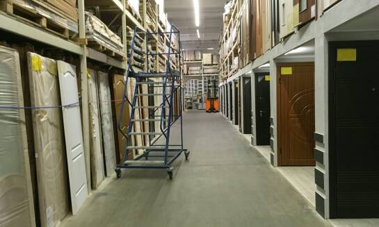 Kiedy warto zainwestować w drzwi na wymiar?