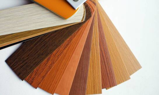 Przegląd dostępnych kolorów i wykończeń profili aluminiowych do oranżerii