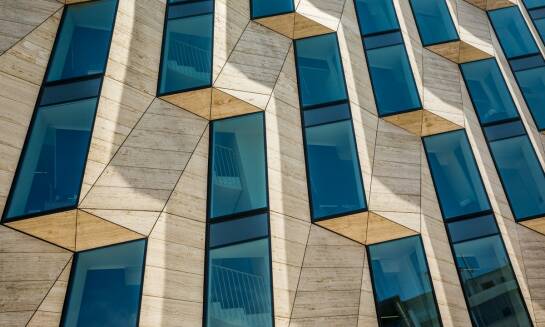 Estetyczne możliwości personalizacji paneli fasadowych