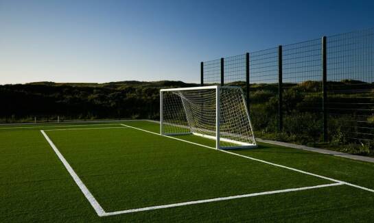 Zrównoważony rozwój a produkcja nawierzchni sportowych