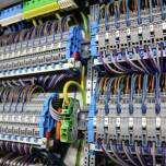 Jak elektryk Nieporęt może pomóc w modernizacji instalacji elektrycznej w Twoim domu?