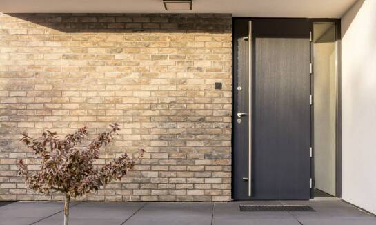 Drzwi zewnętrzne jako trwałe rozwiązanie dla różnych typów budownictwa