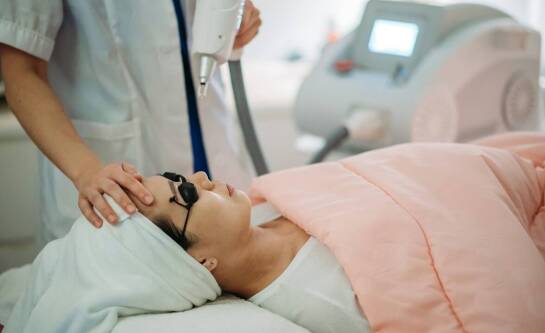 Jakie efekty można osiągnąć dzięki depilacji laserowej?