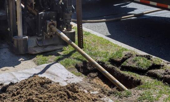 Jakie są korzyści bezwykopowego układania instalacji podziemnych?