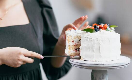 Wpływ sezonowości na wybór smaków tortów weselnych