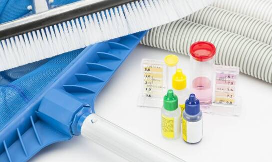 Basen stelażowy Intex a oszczędność miejsca w ogrodzie