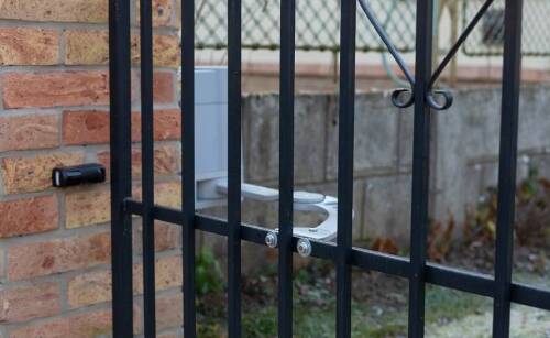 Jakimi zasadami kierować się przy doborze napędu bramowego?