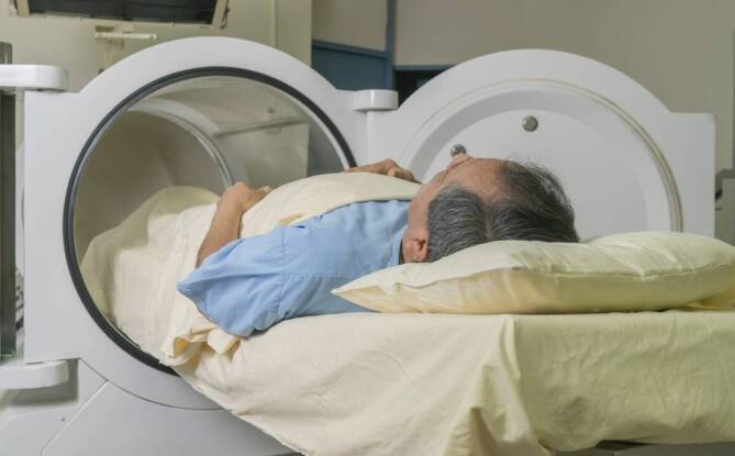 Wpływ regularnych sesji w domowej komorze normobarycznej na samopoczucie