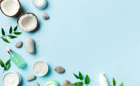 Rola oleju kokosowego zimnotłoczonego w naturalnych balsamach do ust