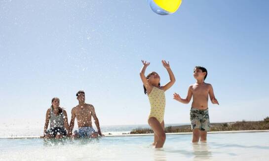 Wakacje z dziećmi nad Bałtykiem - bezpieczne i atrakcyjne opcje zakwaterowania