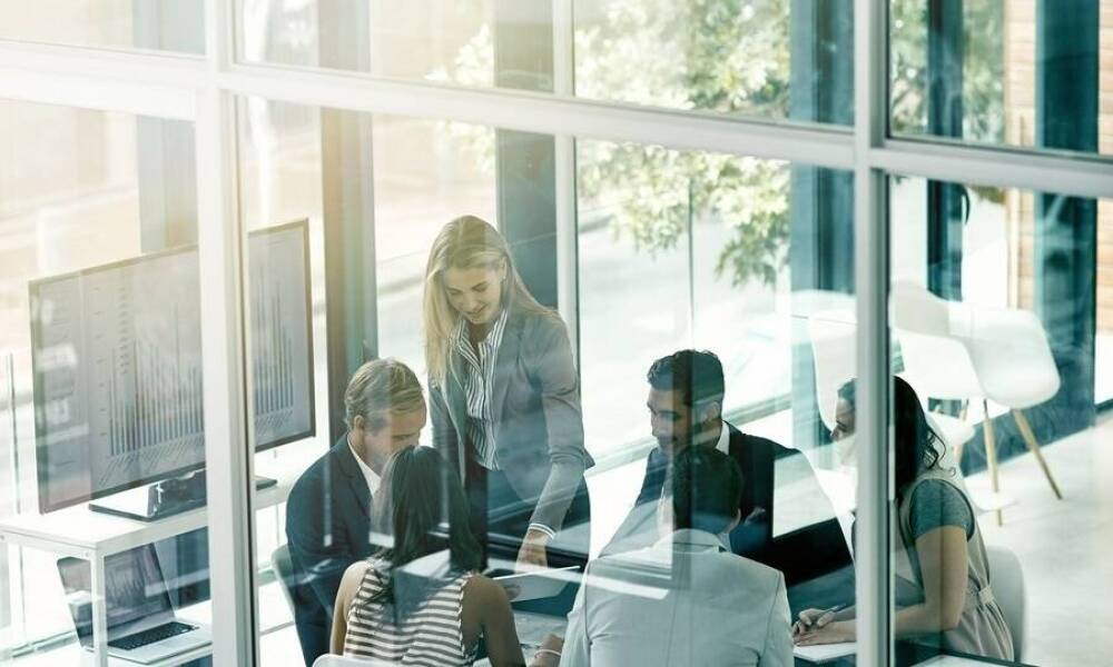 Jak wynajem długoterminowy samochodów wpływa na elastyczność finansową?