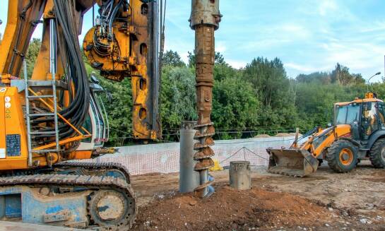 Przegląd technologii stosowanych przy odwiertach pionowych