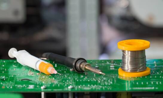 Wpływ jakości materiałów na trwałość instalacji elektrycznych