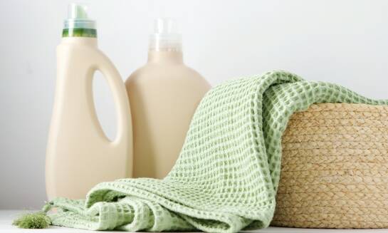 Przewaga ręczników składanych ZZ nad innymi produktami higienicznymi