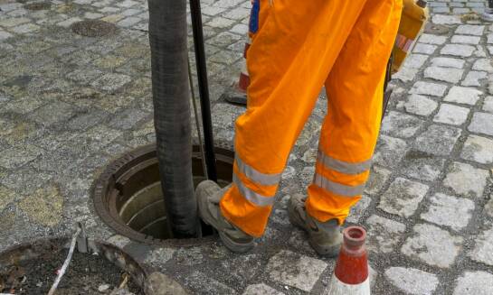 Pogotowie kanalizacyjne: jakie są najnowsze metody mechaniczne udrażniania rur?