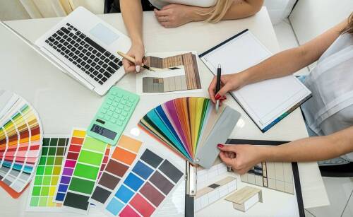 Jak mieszalnia lakierów samochodowych Swarzędz dopasowuje kolor do indywidualnych potrzeb?