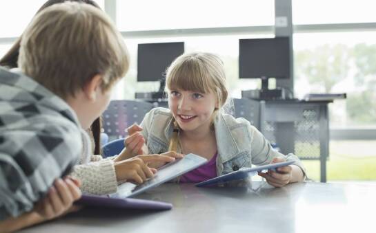 Przyszłość edukacji z wykorzystaniem TIK – prognozy i trendy