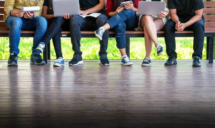 Studia online jako sposób na zdobycie nowych kompetencji zawodowych