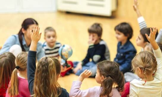Edukacyjne pokazy astronomiczne: co dzieci mogą zobaczyć?