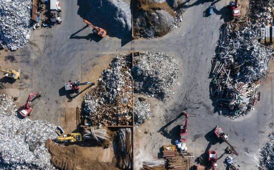 Proces magazynowania i przetwarzania złomu: jak to działa?