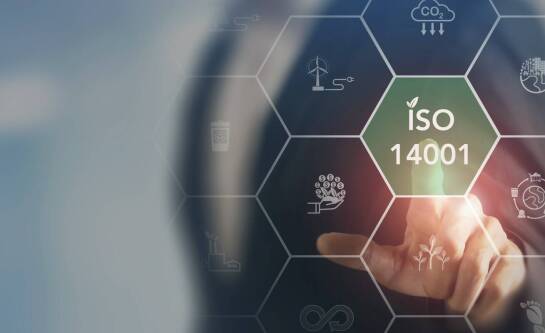 Jak nadzorować procesy produkcyjne zgodnie z wymaganiami normy ISO/IEC 17025?