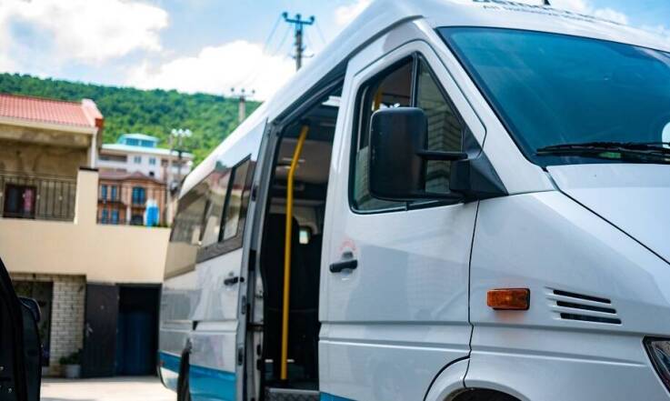 Czy warto organizować transport powrotny dla gości weselnych? 