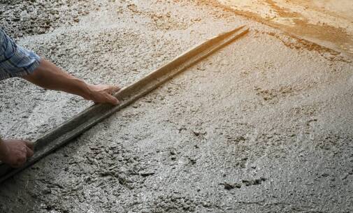 Jak dobrać odpowiedni beton drogowy do specyficznych potrzeb projektu?