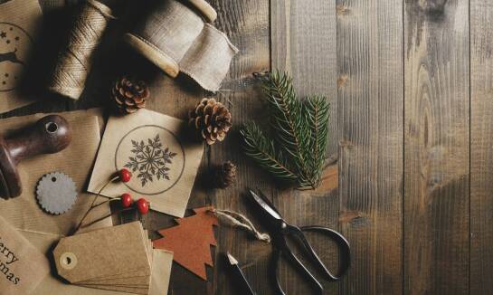 Jakie wzory kartek świątecznych online są teraz modne?