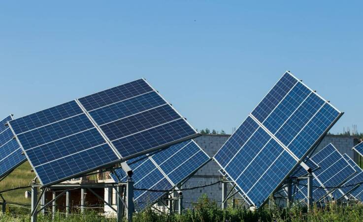 Wkładki bezpiecznikowe – ochrona przed przeciążeniem w instalacjach PV