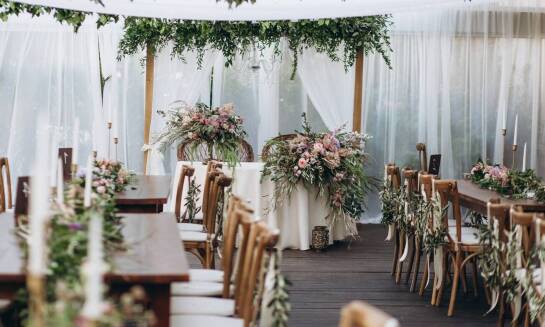 Jakie są zalety kameralnego wesela? Wskazówki