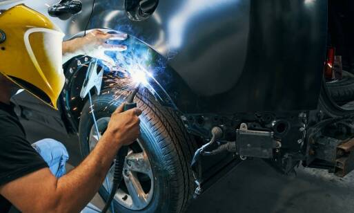 Rola prostowania ram w zwiększaniu bezpieczeństwa pojazdów ciężarowych