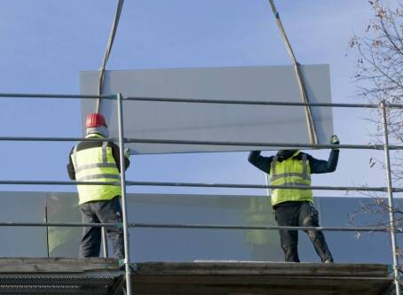 Ile bierze kierownik budowy domu jednorodzinnego w 2025 roku?